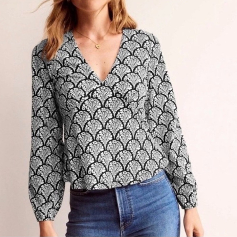 BODEN V-Neck Peplum Top in Black Blossomy White Relax Coquette Size 20